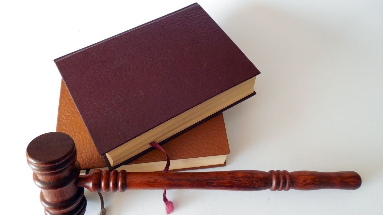 Жительница Калуги предстанет перед судом по обвинению в соучастии в мошенничестве, направленном п...