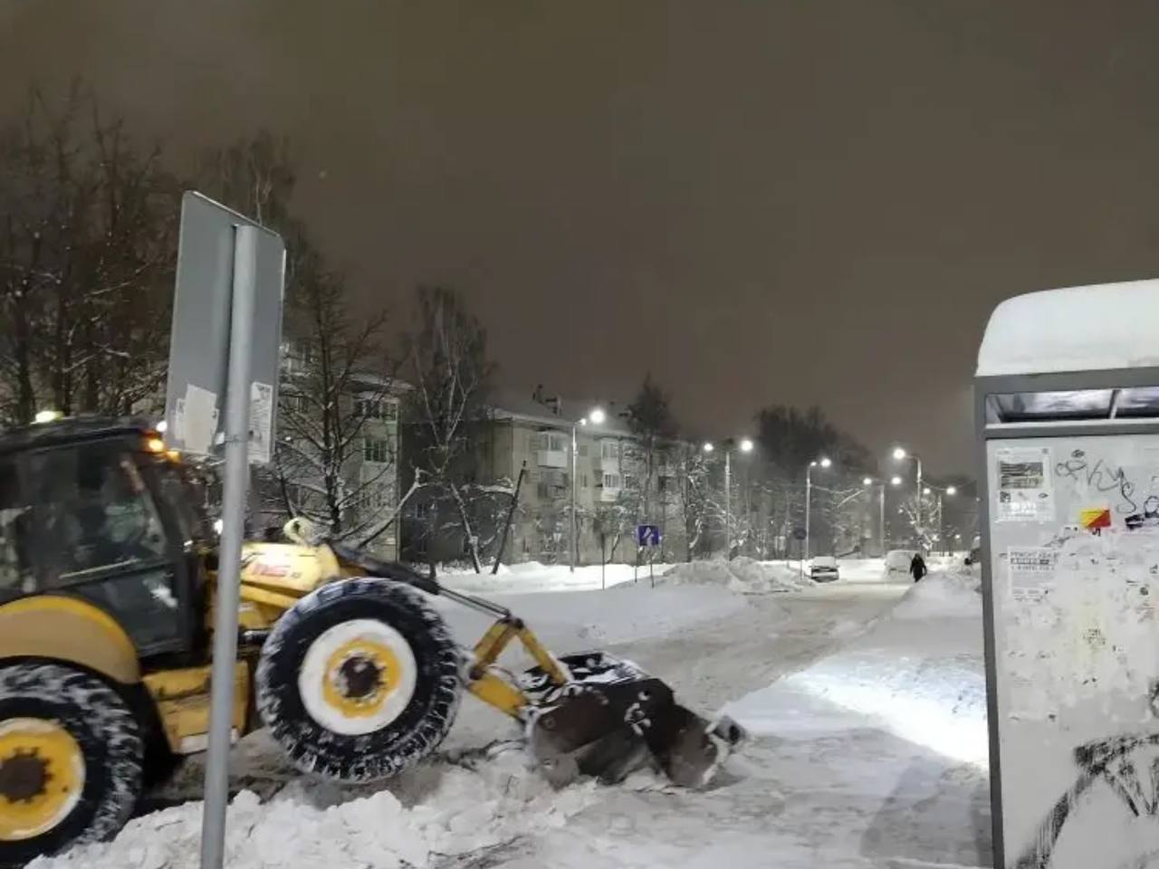 Ночью снег вывезут из Обнинска.

По информации администрации города, работы начнутся в 2:00. Буду...