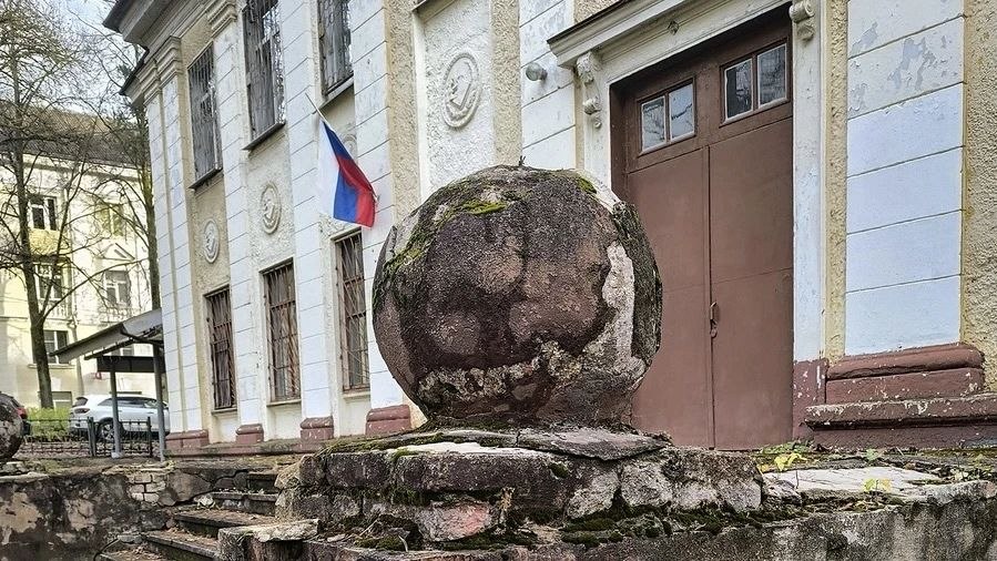 В Обнинске не планируется ремонт исторического здания на Ленина, 10. Здание, построенное в 1949 г...