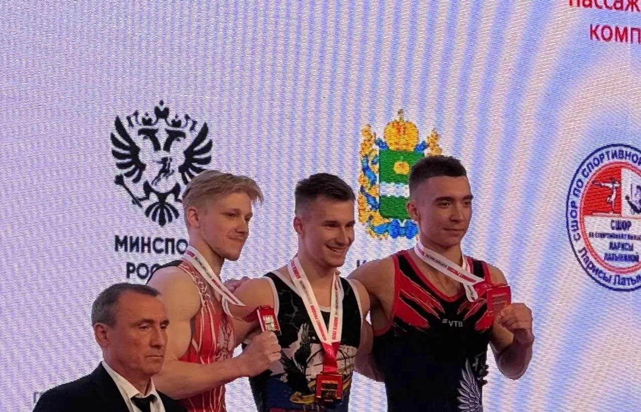 Иван Куляк, уроженец Обнинска, стал серебряным призером чемпионата России по спортивной гимнастик...
