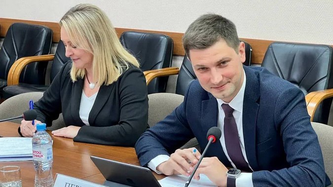 Перевалов: Первый ход

Вчера Перевалов отвечал на вопросы жителей на встрече с главными по городу...